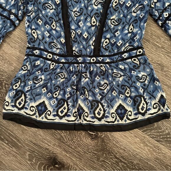 Veronica Beard silk rincon blouse - Picture 4 of 9